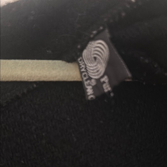 Elegant Black Cape Coat 100% wool - Picture 4 of 4